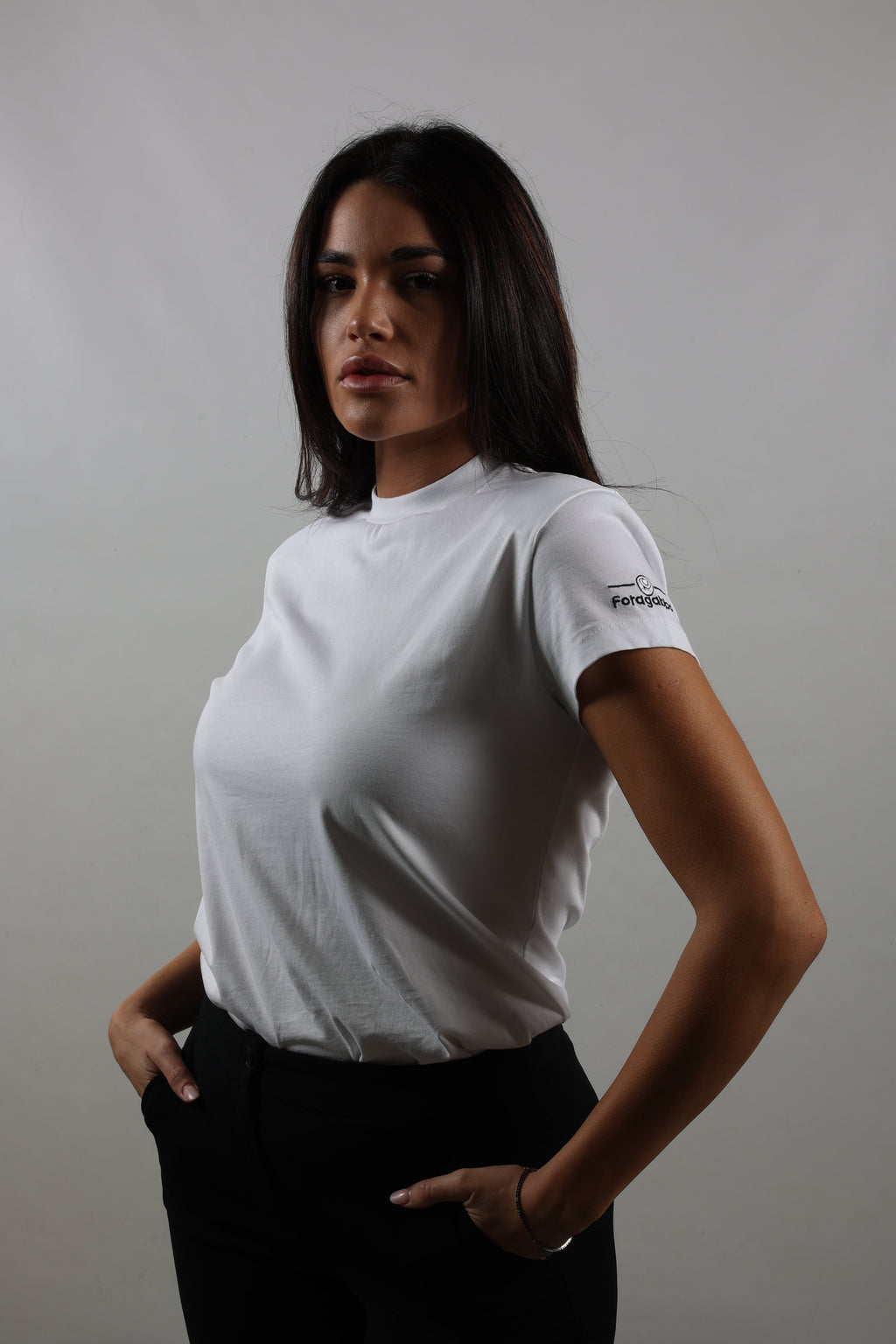 T-shirt donna bianca logo spalla