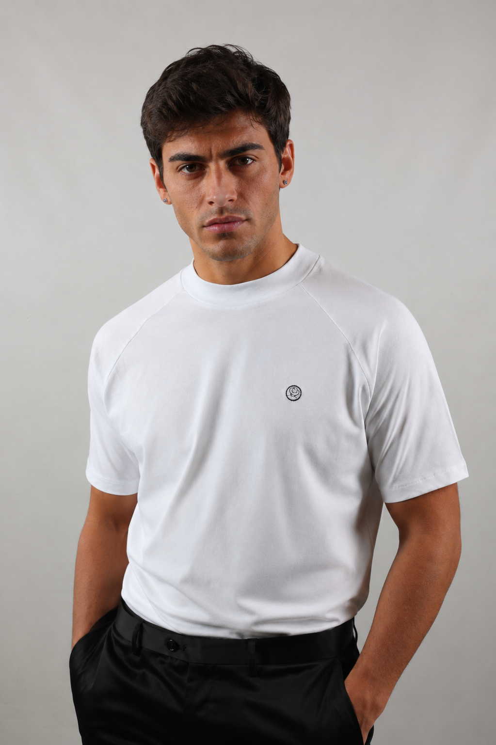 T-shirt nera Uomo logo petto