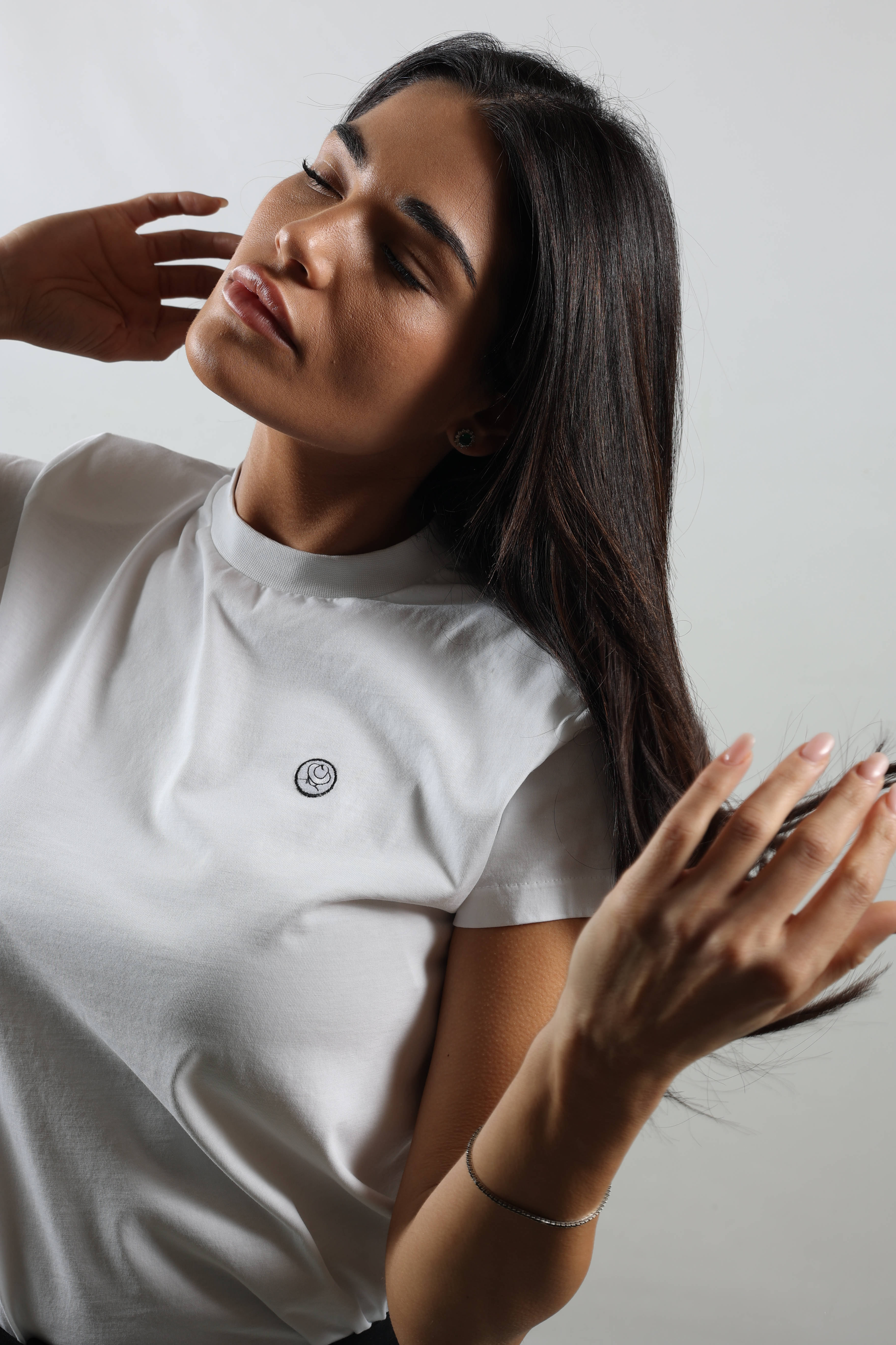 T-shirt donna bianca logo petto