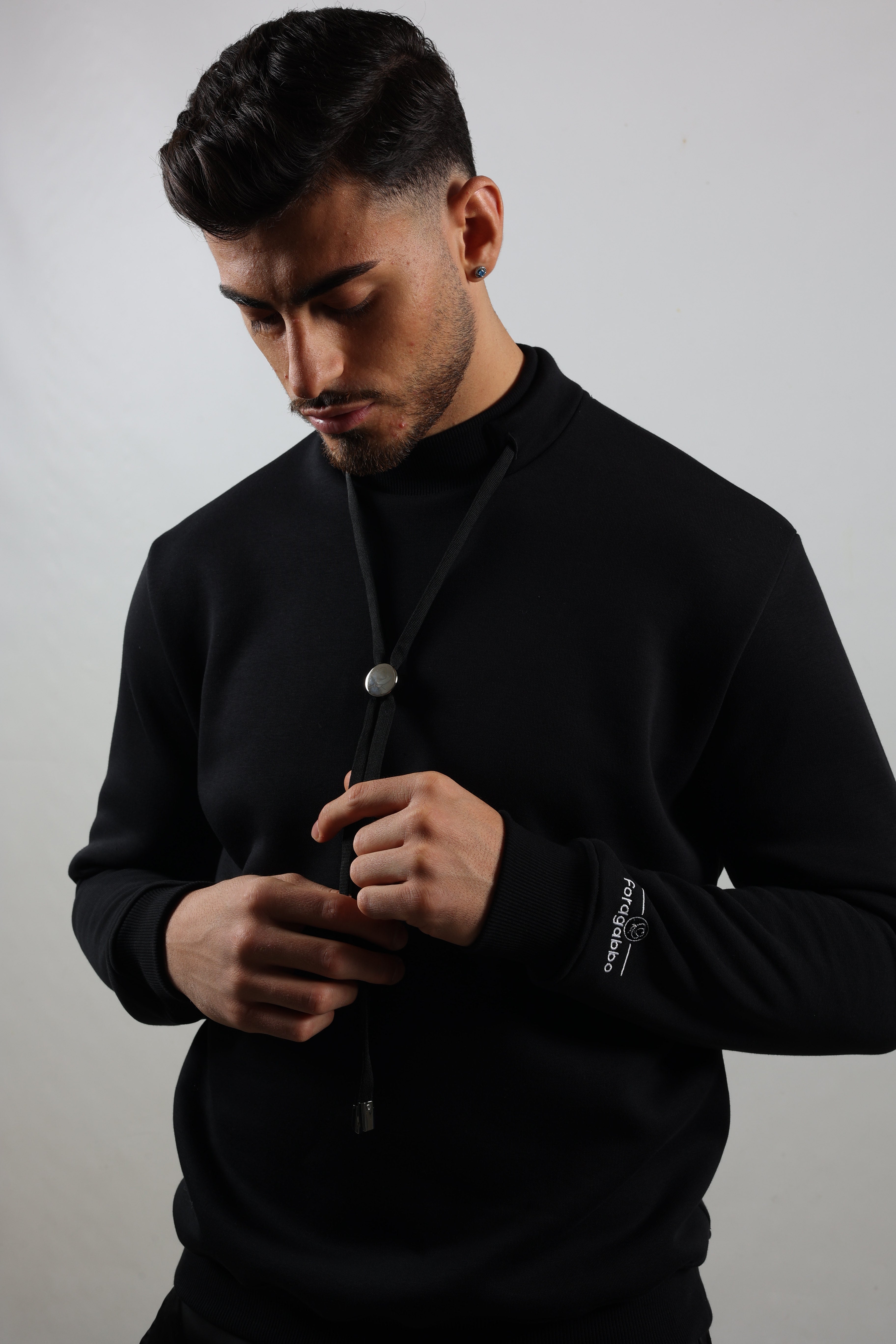 Felpa nera uomo con saliscendi